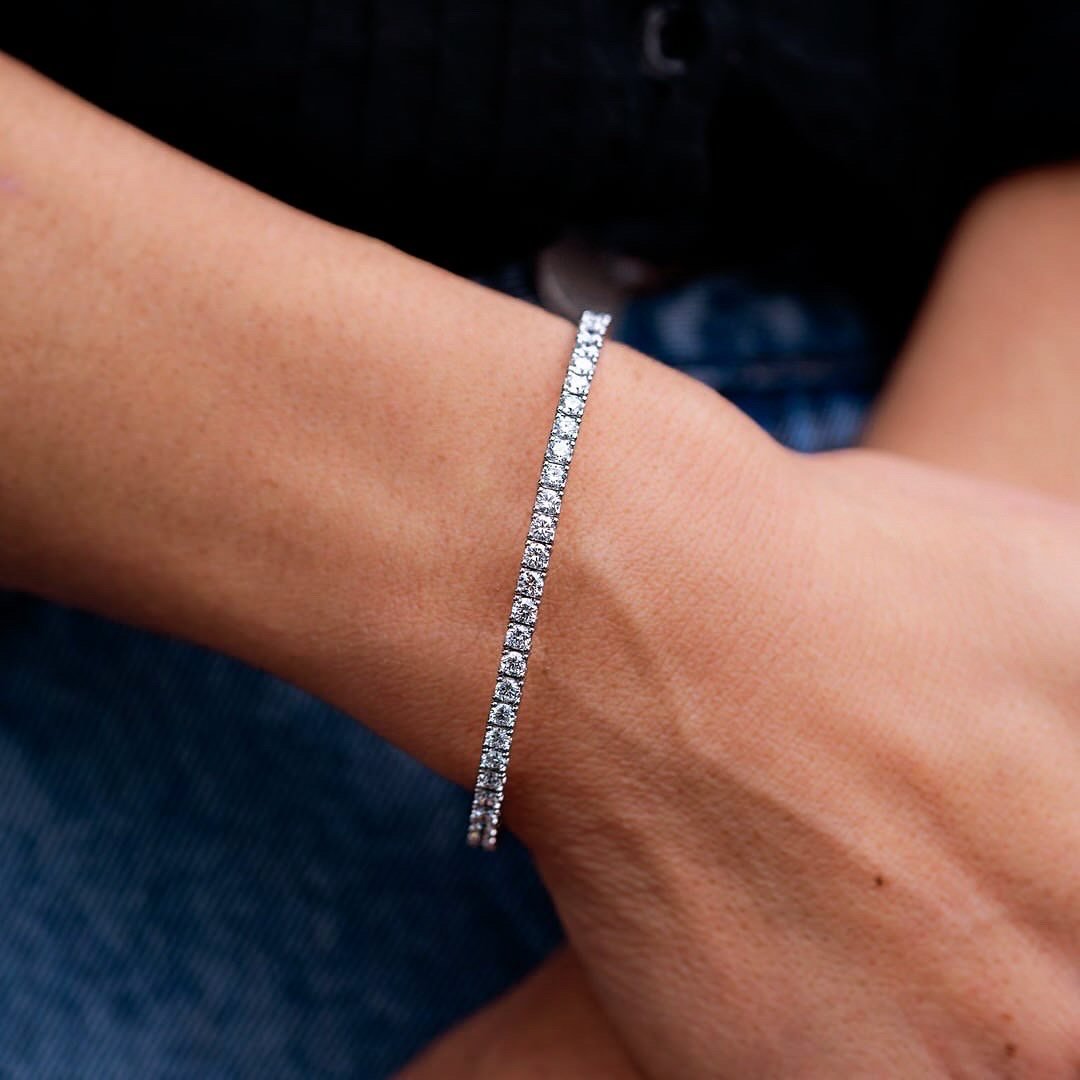 950 Platinum 4.50Ct Lab Diamond Fullway Flex Bangle Bracelet